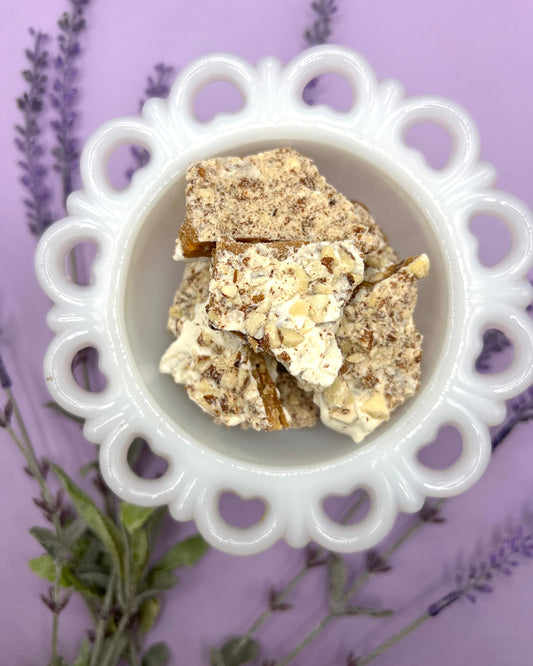 ✨4oz Amethyst Blend: Celestial Crunch White Chocolate Toffee✨