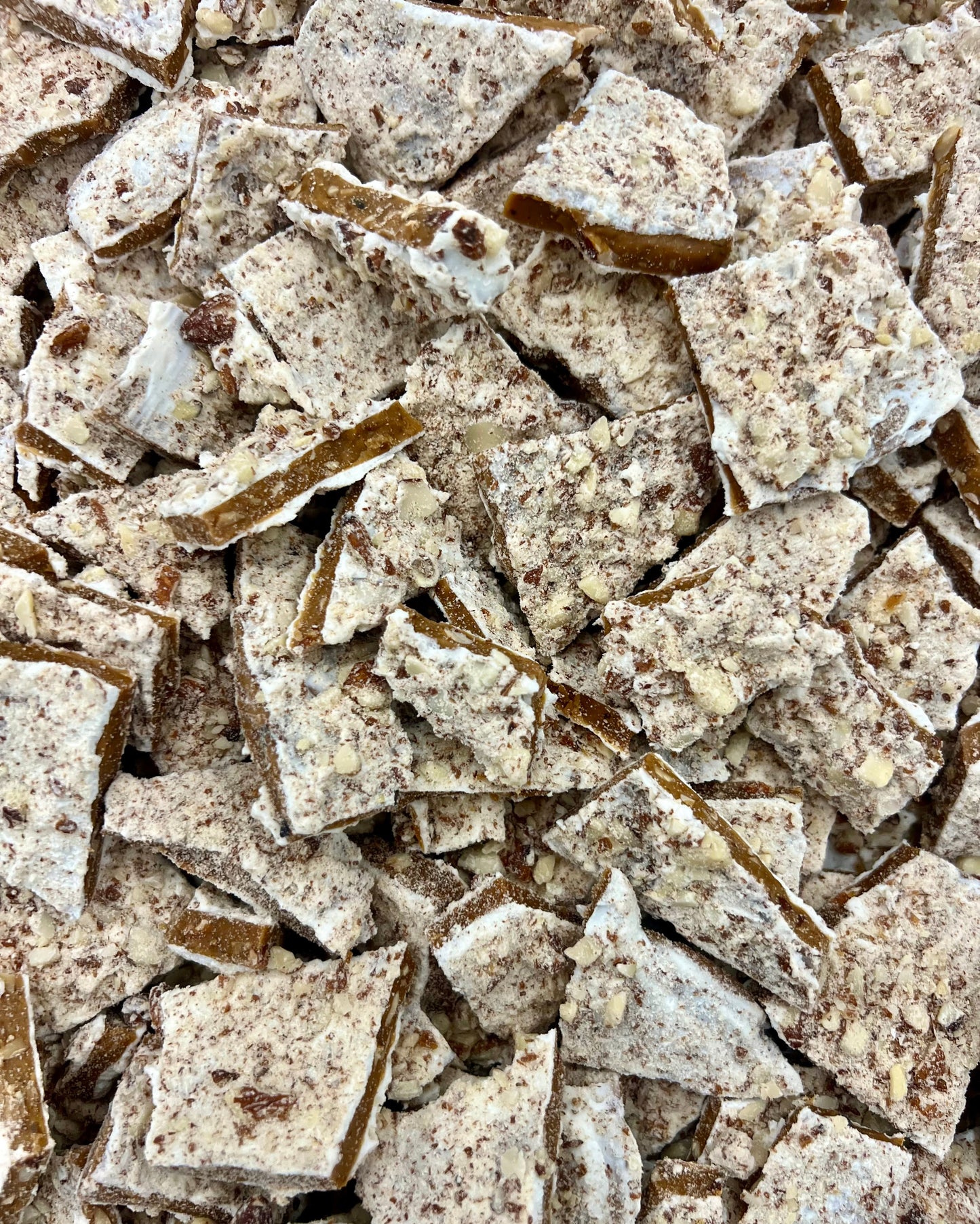 ✨4oz Amethyst Blend: Celestial Crunch White Chocolate Toffee✨